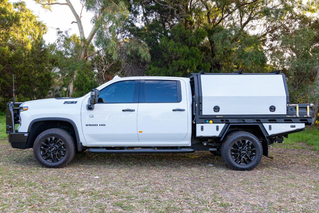 Chris's Chevrolet Silverado 2500 with MITS alloy tray and canopy, Redarc electrical system, Bushman upright fridge, long-range fuel tank and touring accessories
