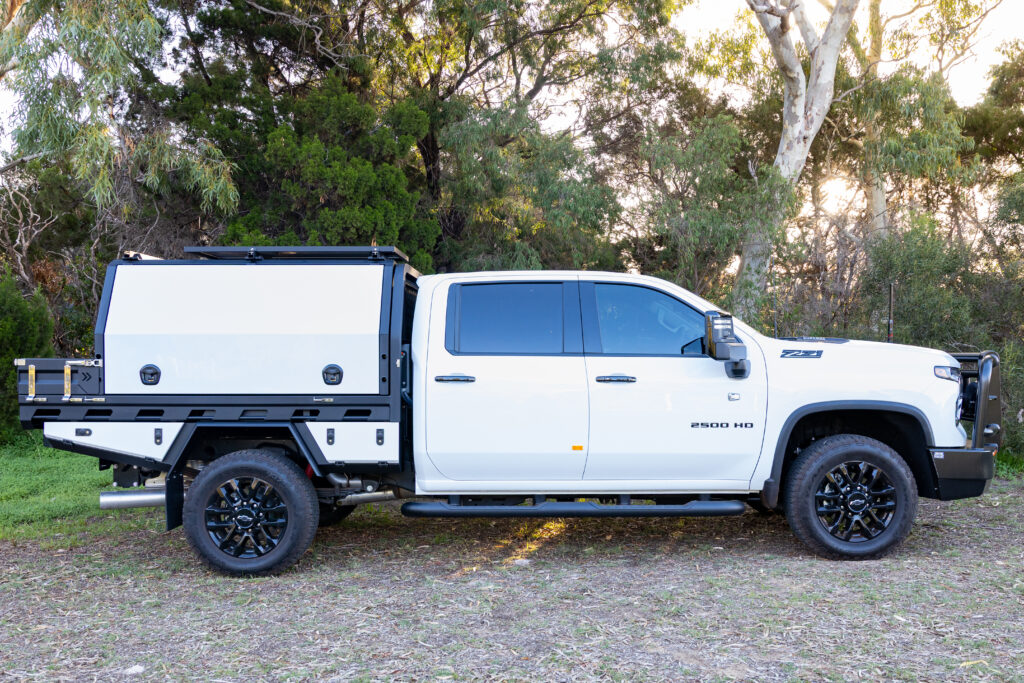 Chris's Chevrolet Silverado 2500 with MITS alloy tray and canopy, Redarc electrical system, Bushman upright fridge, long-range fuel tank and touring accessories